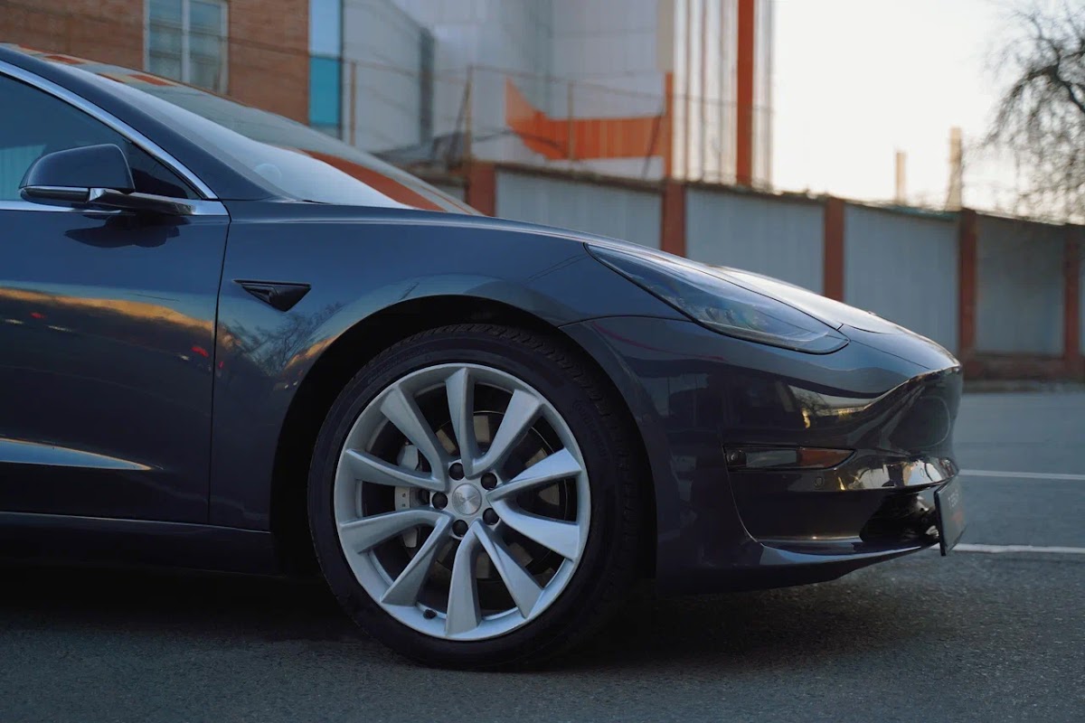 Tesla model 3