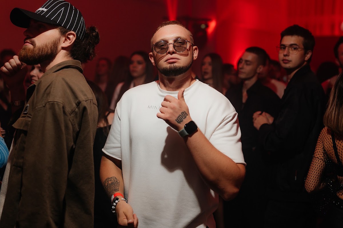 Кадр 35 из 48