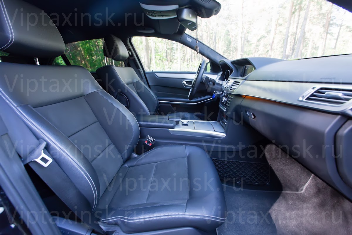 Mercedes-Benz E 212 AMG