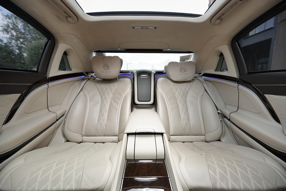 Mercedes-Benz Maybach 222 рестайлинг с светлым салоном