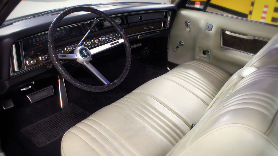 Pontiac Bonneville 1968 — кадр 5 из 5