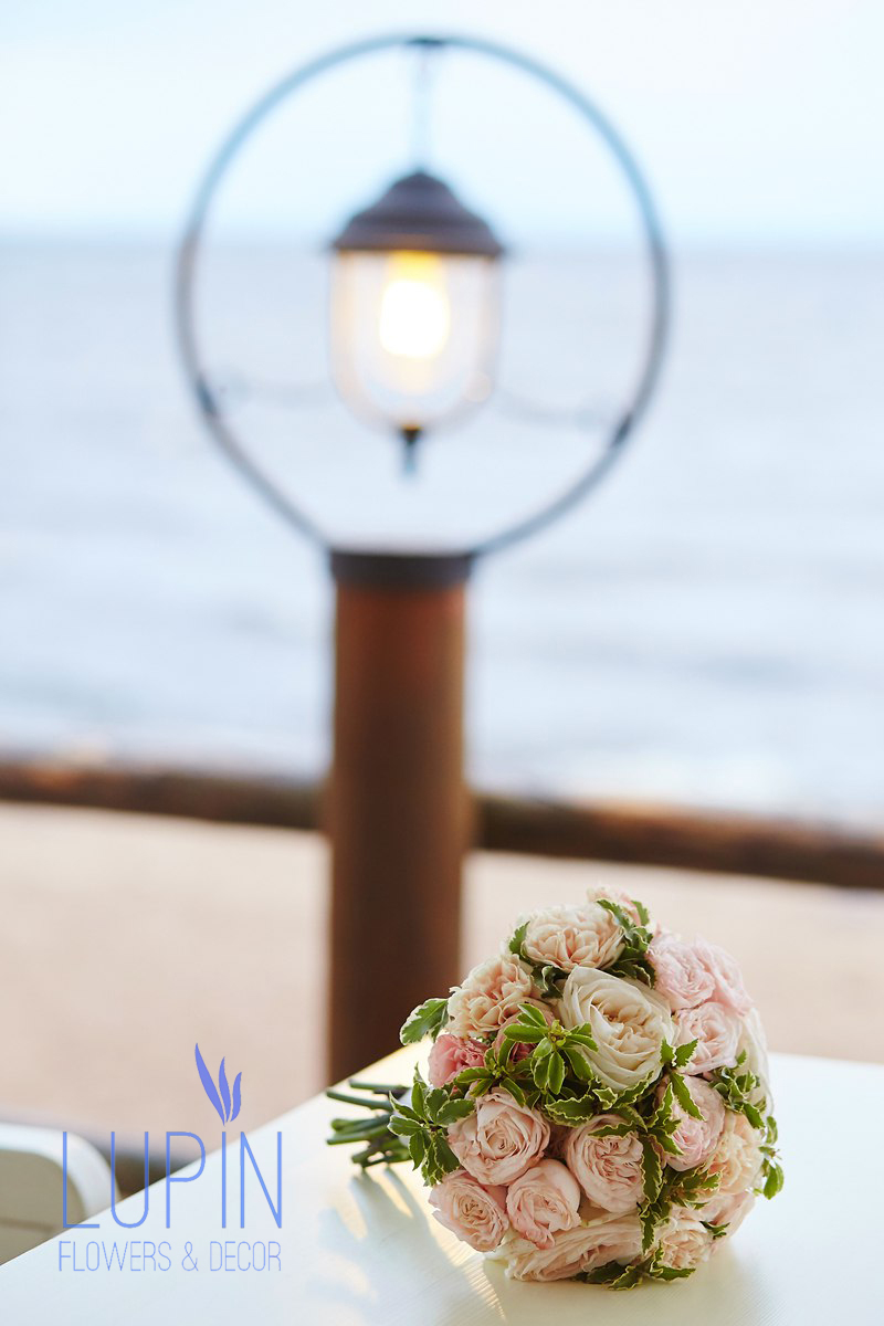 LUPIN flowers & decor