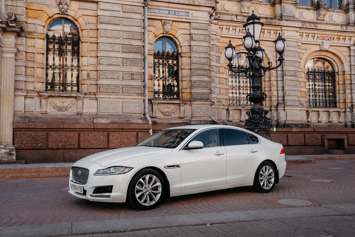 JAGUAR XF NEW