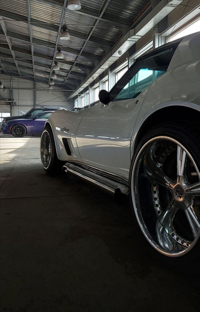 Corvette — кадр 4 из 9