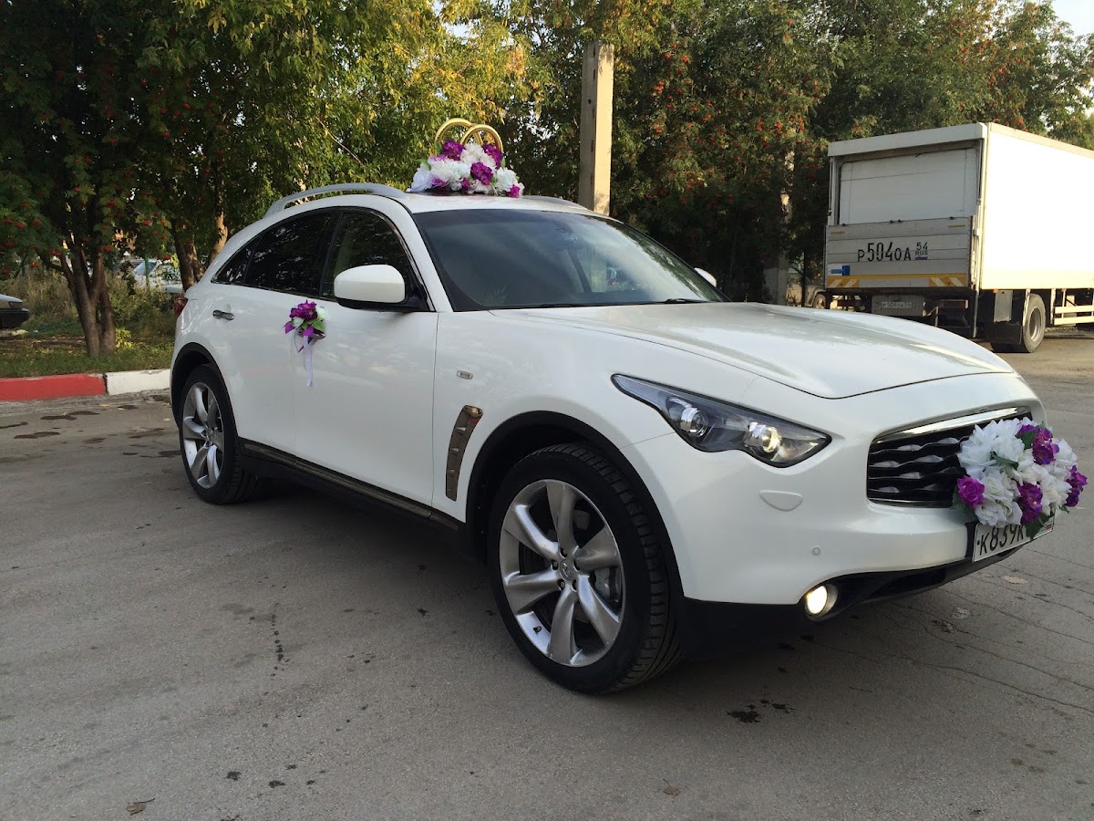 Infiniti FX37S — кадр 2 из 3