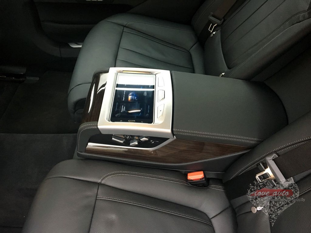 BMW 7 NEW — кадр 5 из 5