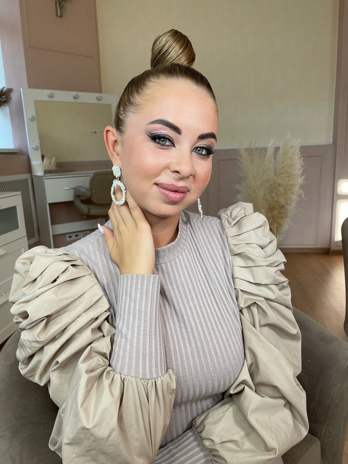 Кадр 42 из 48