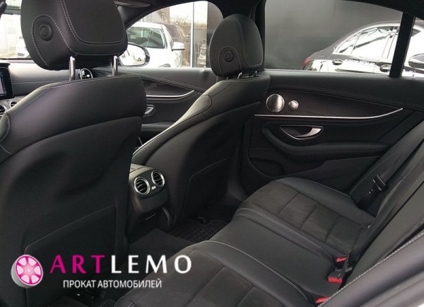 Мерседес Е-класс AMG