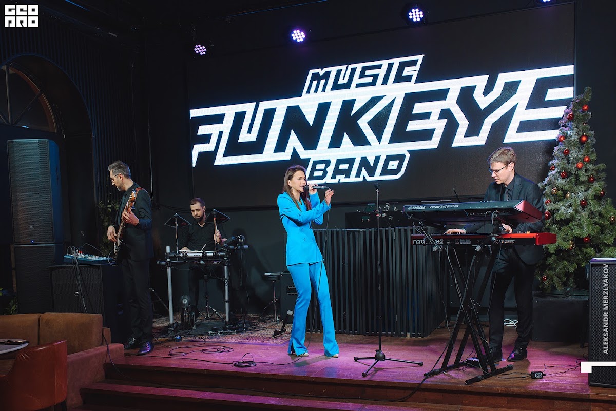 Кавер-группа на свадьбу Нижний Новгород Funkeys Music Band|Рождество в ресторане RIBS