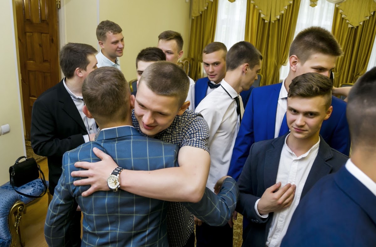 Кадр 69 из 195