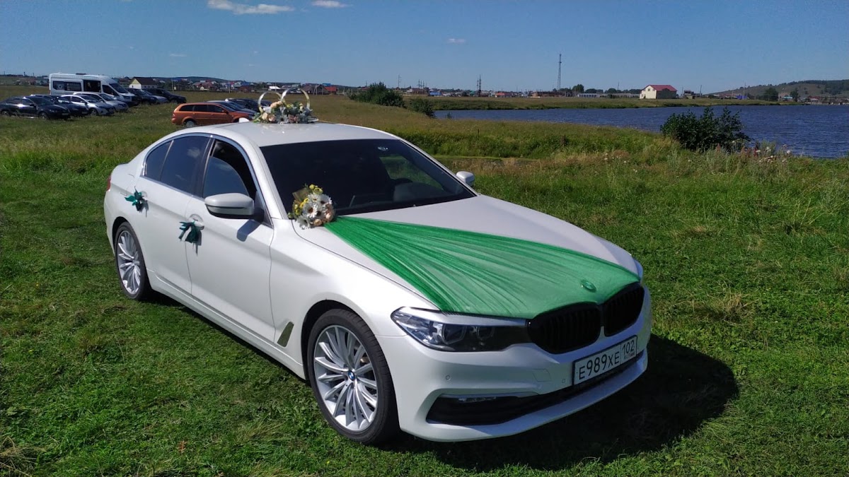 BMW M5 — кадр 3 из 8