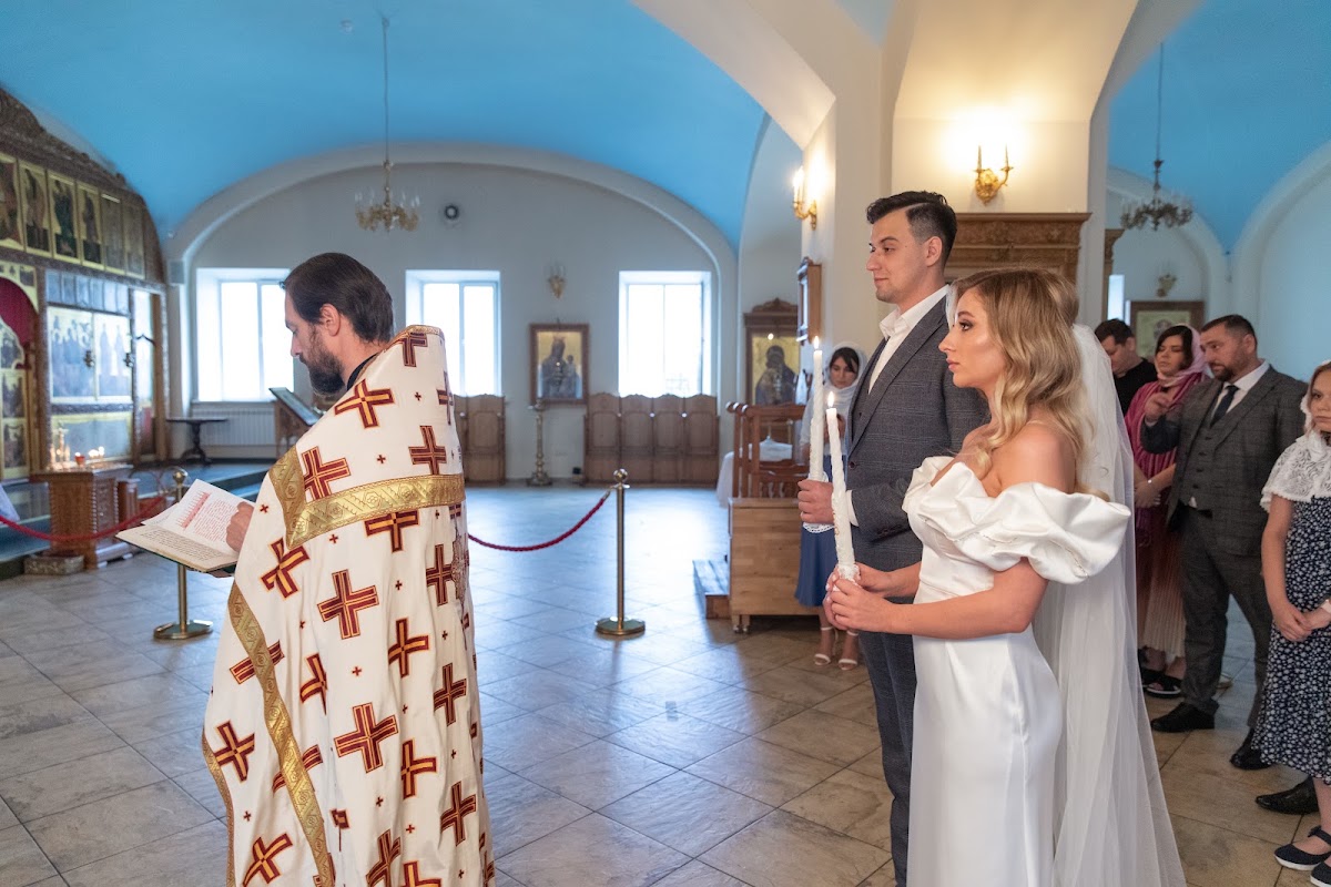 Яна Перова