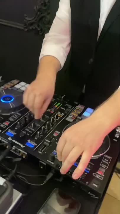 Видео