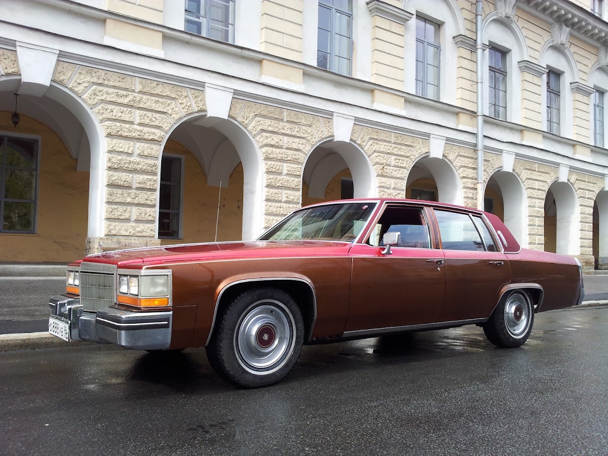 Cadillac De Ville — кадр 2 из 5