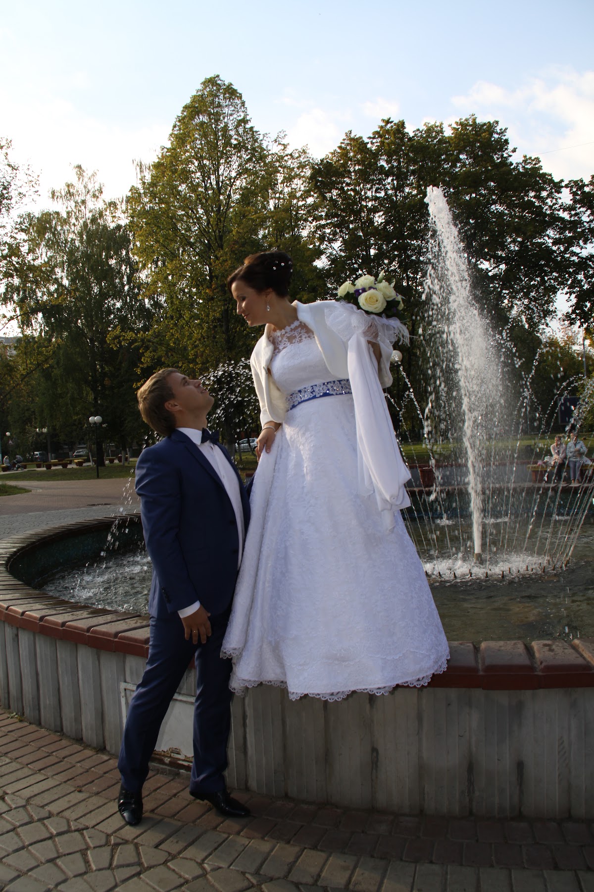 Прогулка молодых