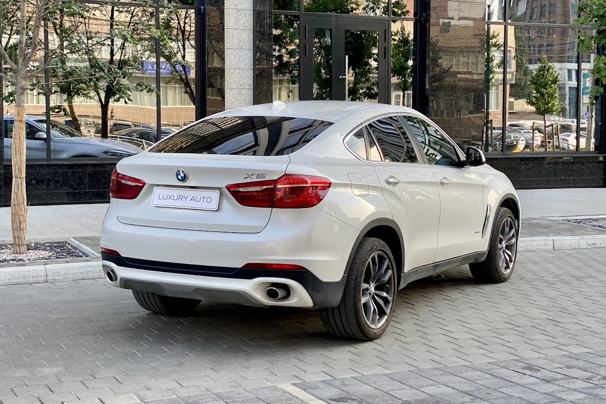 BMW X6