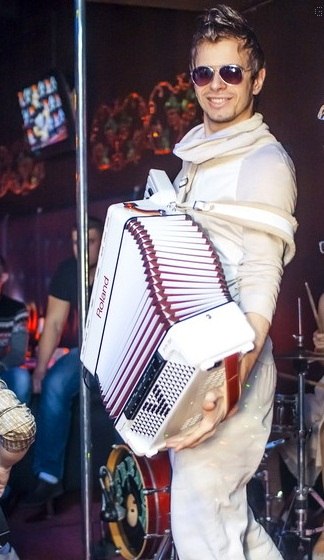 Виталий Кирнов
