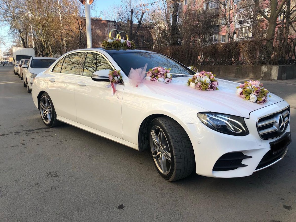 Мерседес Бенс Е213