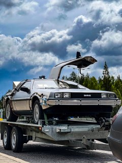 DMC-12 DeLorean
