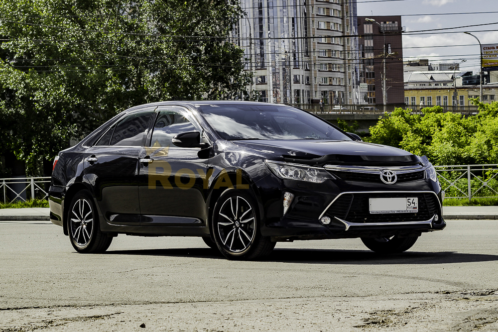 Toyota Camry V55 Exclusive Черная