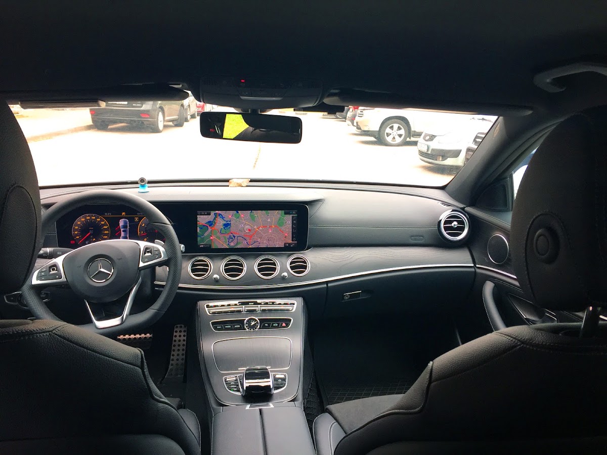 Mercedes E-200 AMG (213)