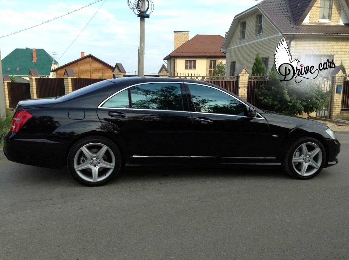 Mercedes-Benz S 221