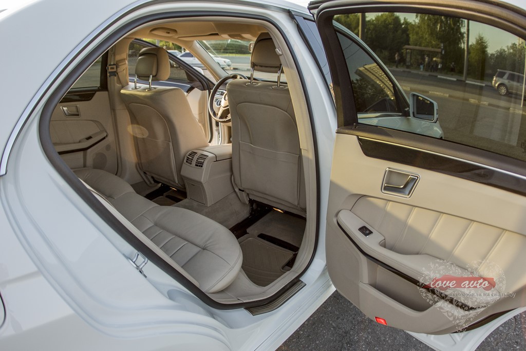 Mercedes-Benz E212 New