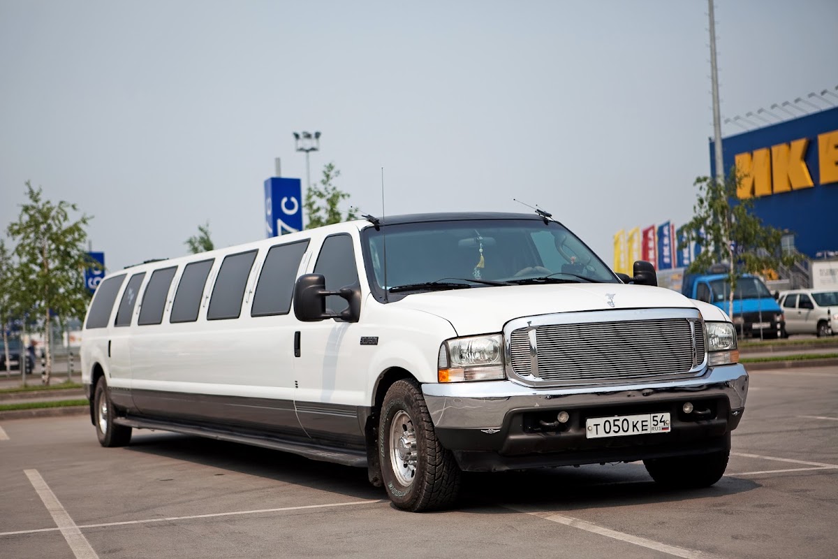 Ford Excursion