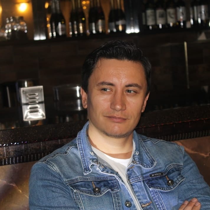 Борис Любимов