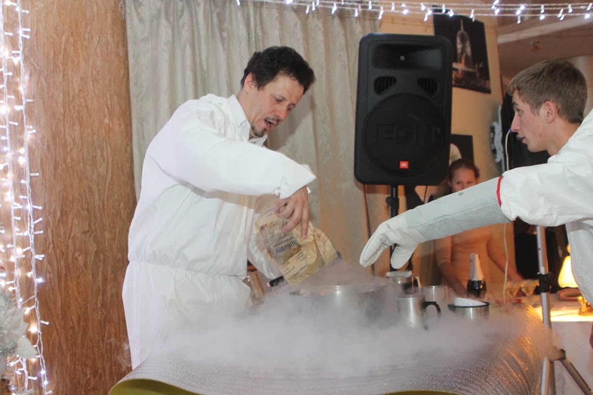 КриоШоу Андрея Болдырева 1.12.2015 в ресторане отеля "Жемчужина"