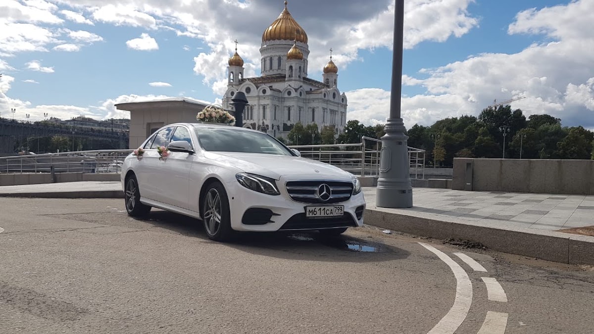 Мерседес Бенц 213 белый — кадр 4 из 6