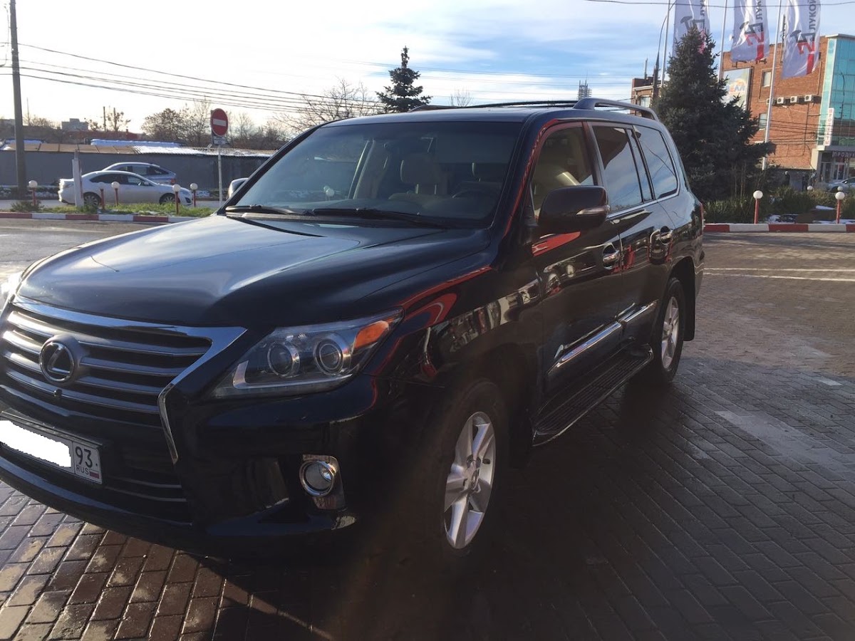 Лексус LX