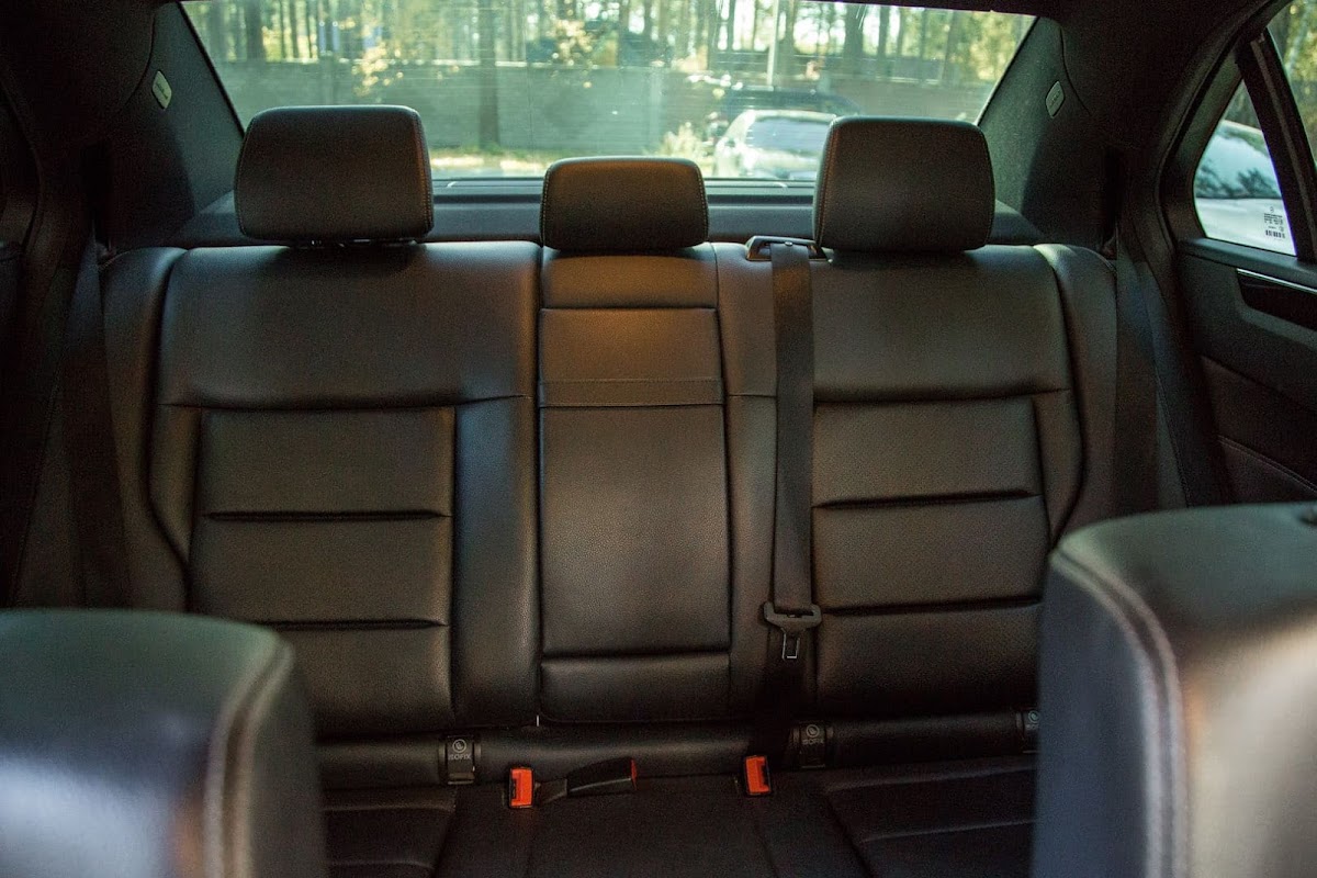 Mercedes Benz E212