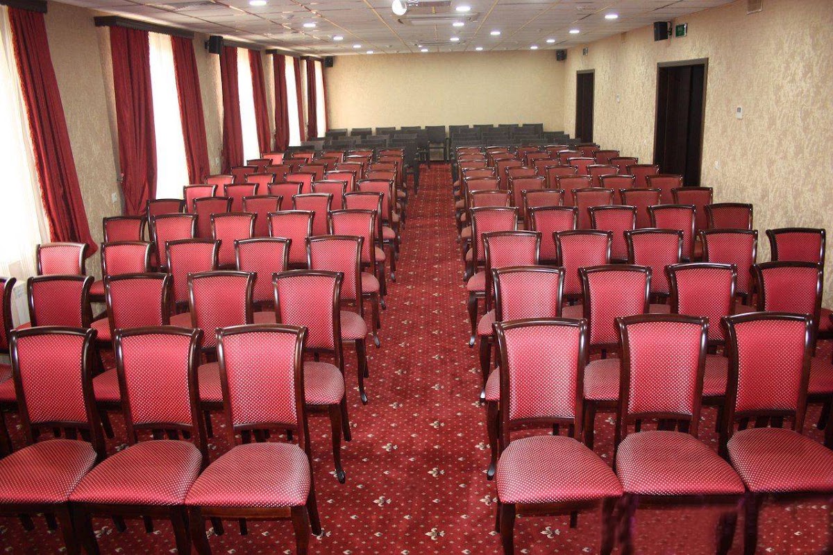Angel Hotel — кадр 3 из 35