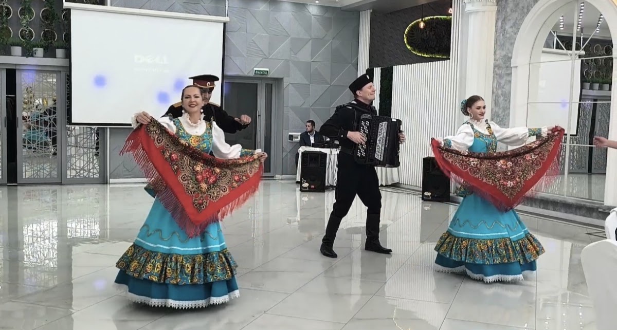 С КАЗАЧЬИМ ДУХОМ