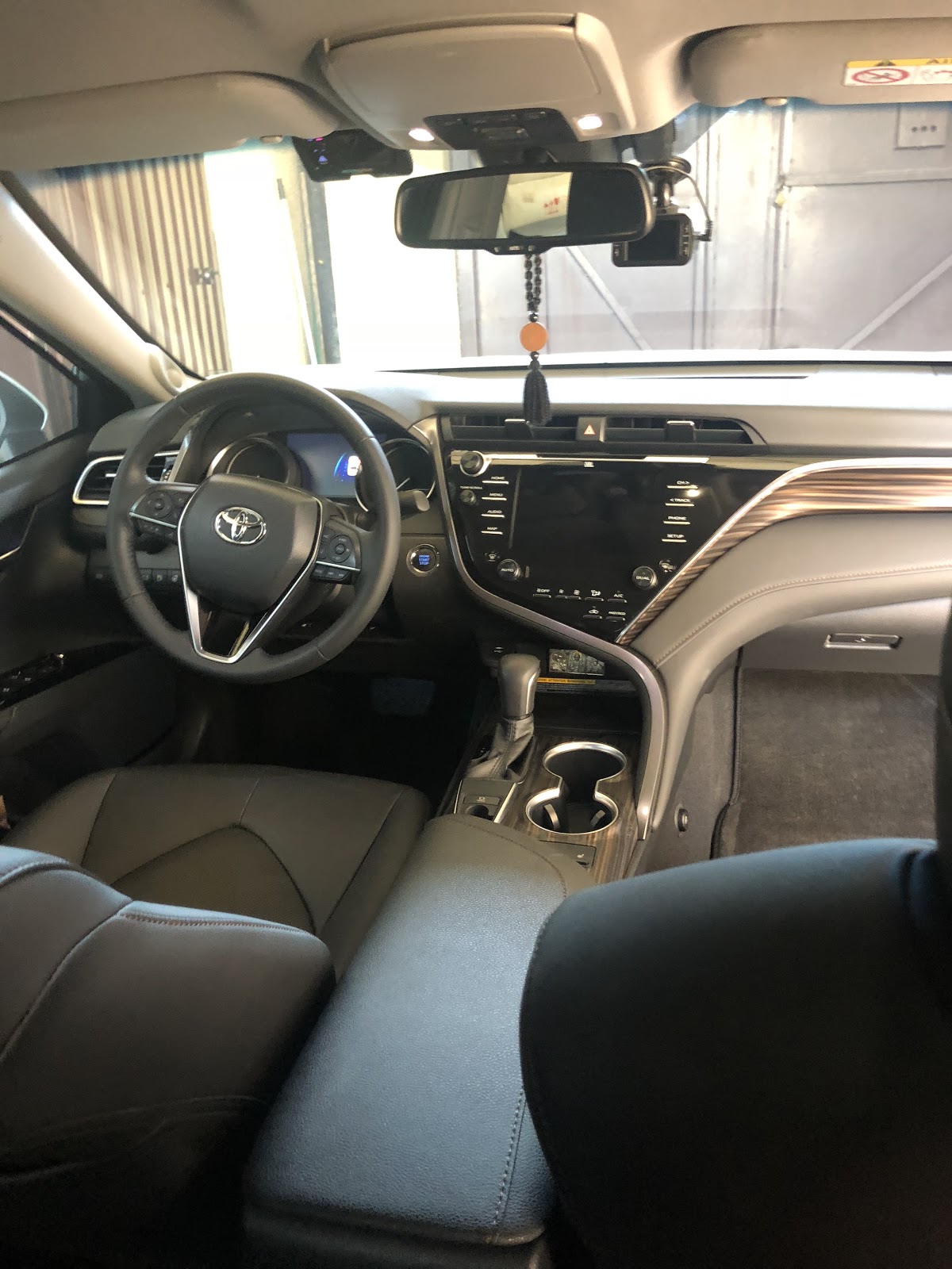 Toyota Camri V70