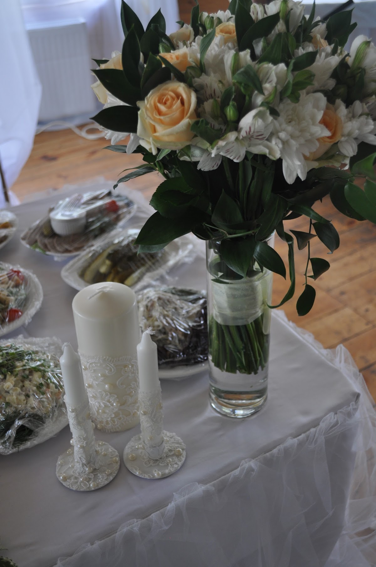 Фисташково-персиковая свадьба
