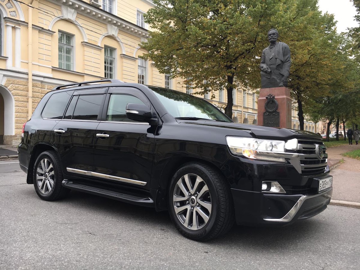 Toyota Land Cruiser 200