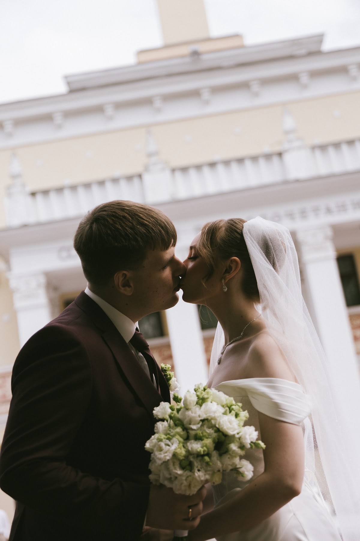 Арина Валова