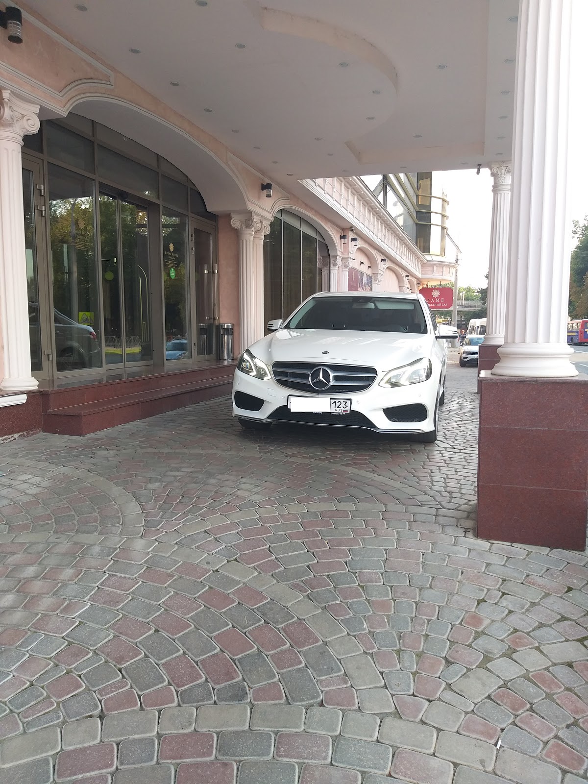Mercedes W212 Restail
