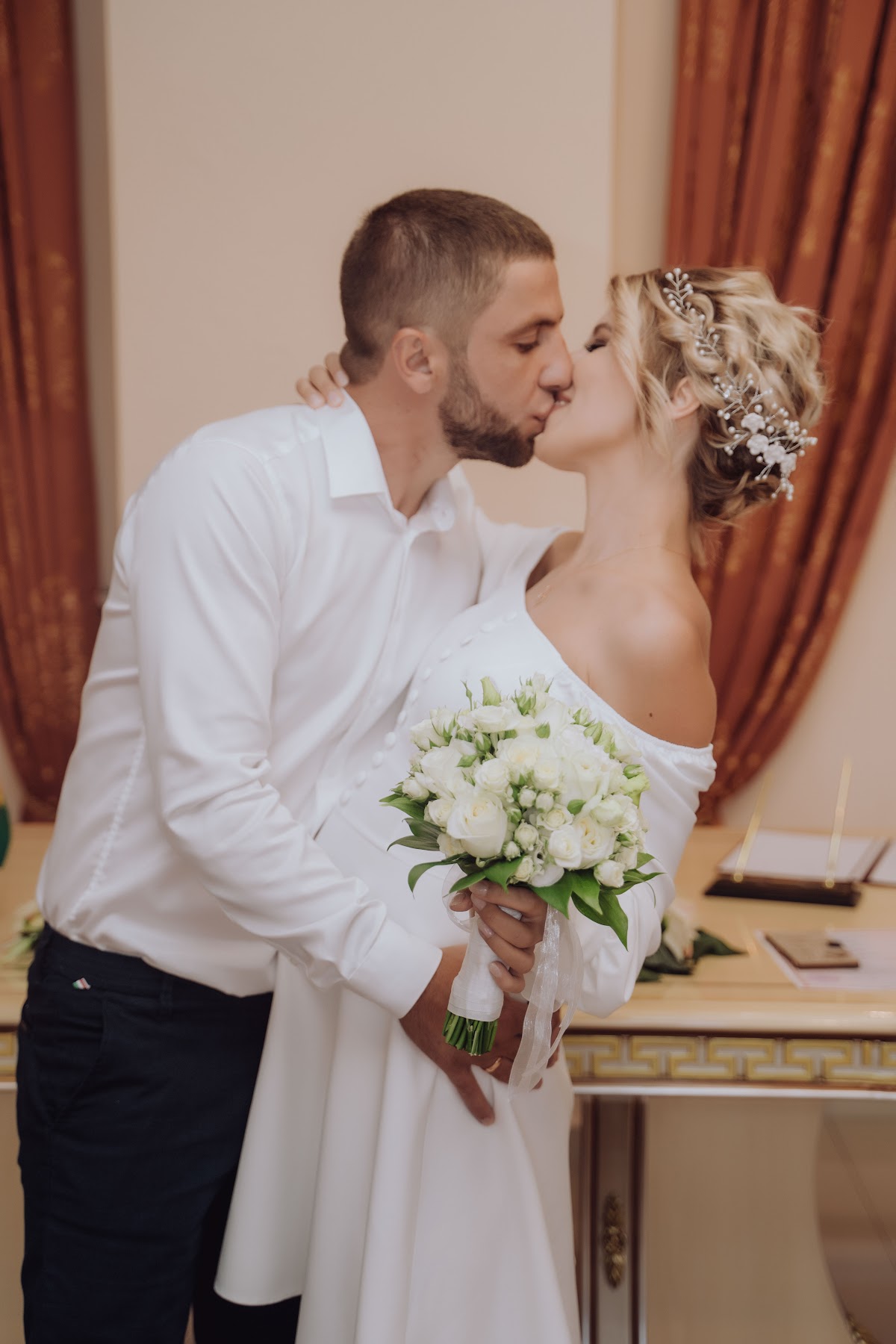 Валентин и Анастасия