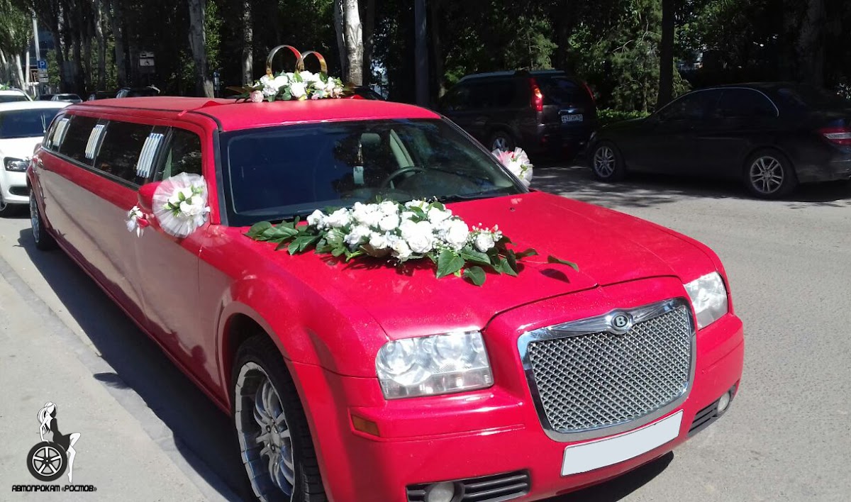 Лимузин Chrysler 300C RED