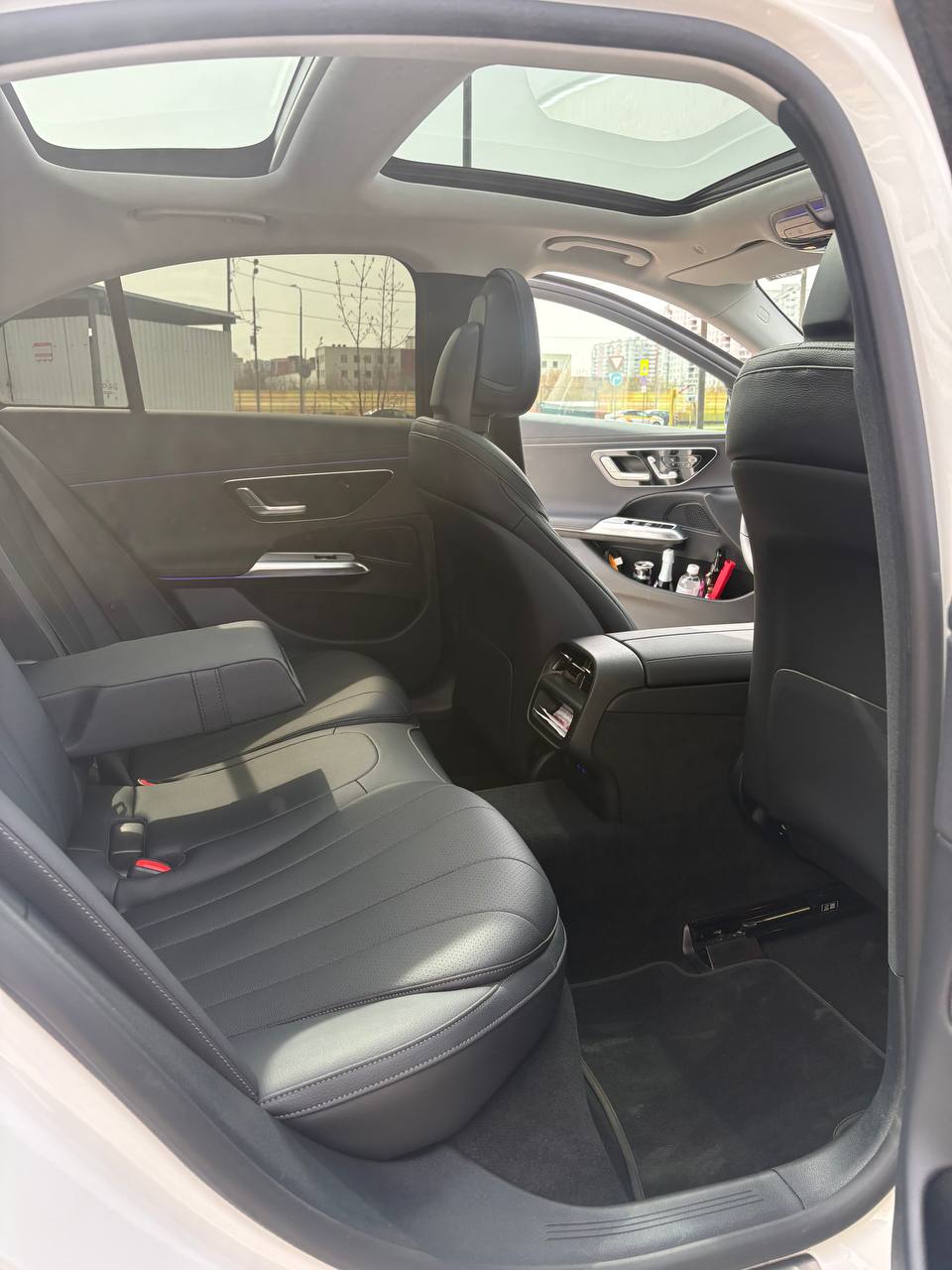 Mercedes-Benz E класс - Мерседес Е 214 — кадр 2 из 9