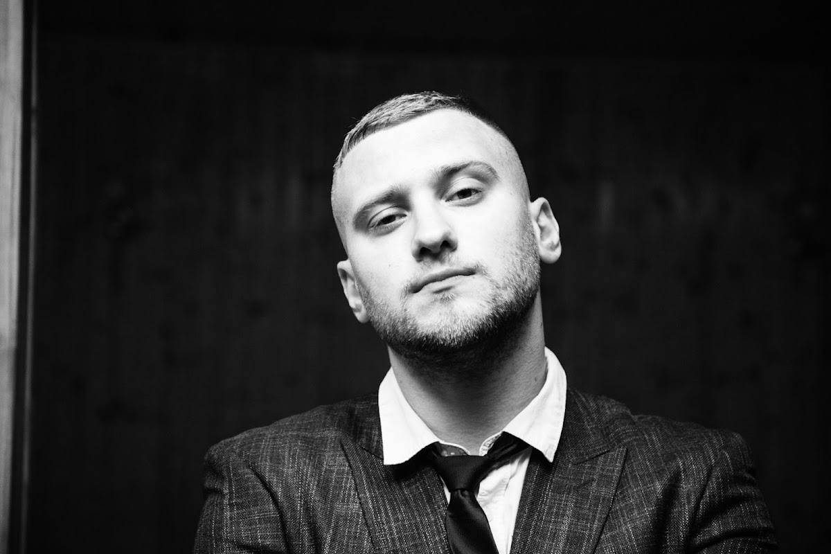 Максим Симак