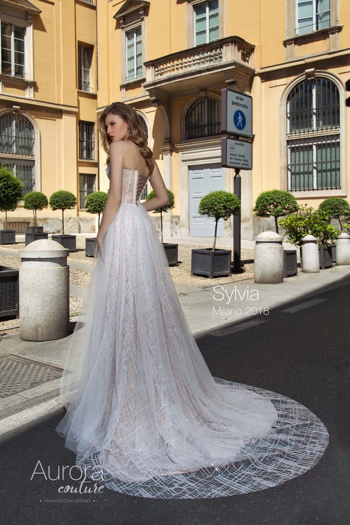 Sylvia — кадр 2 из 3