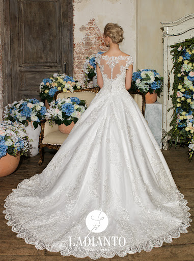 D-7127 Antonella — кадр 2 из 3