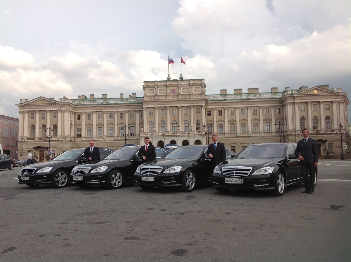 Mercedes S-221 Lux long restyling — кадр 2 из 4