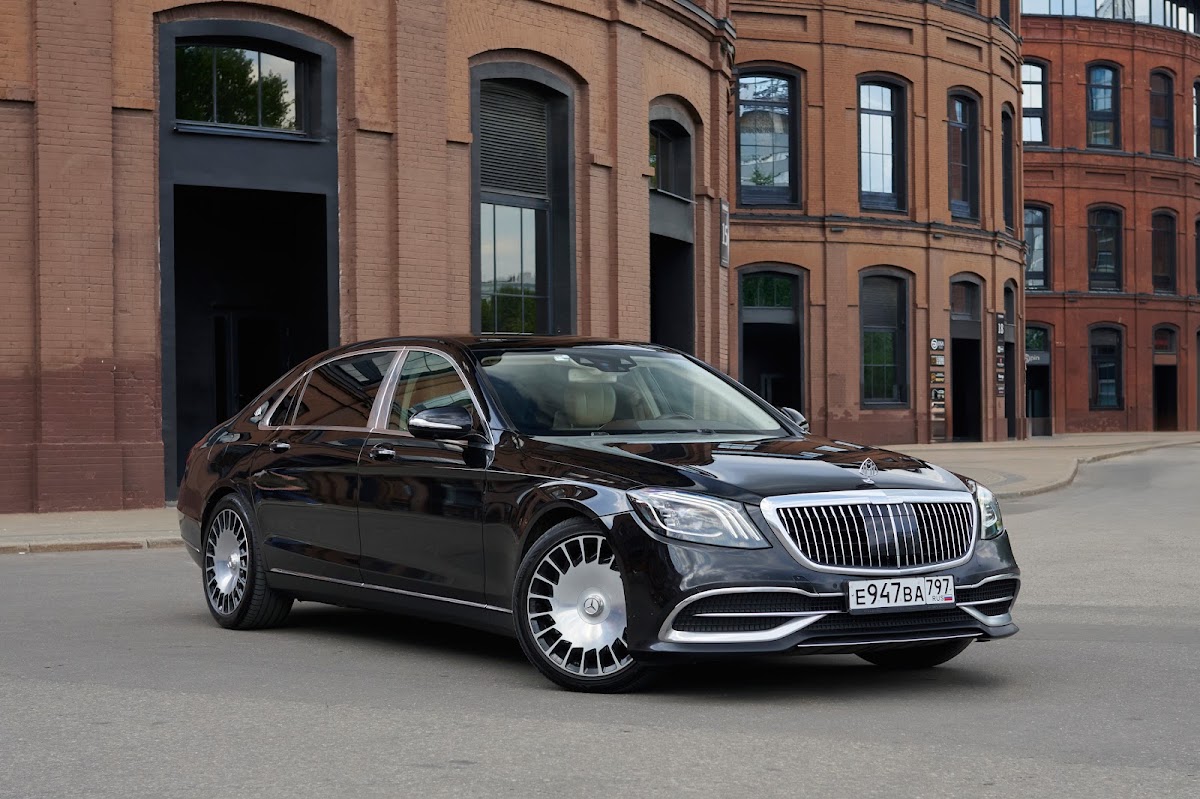 Mercedes-Benz Maybach 222 рестайлинг с светлым салоном