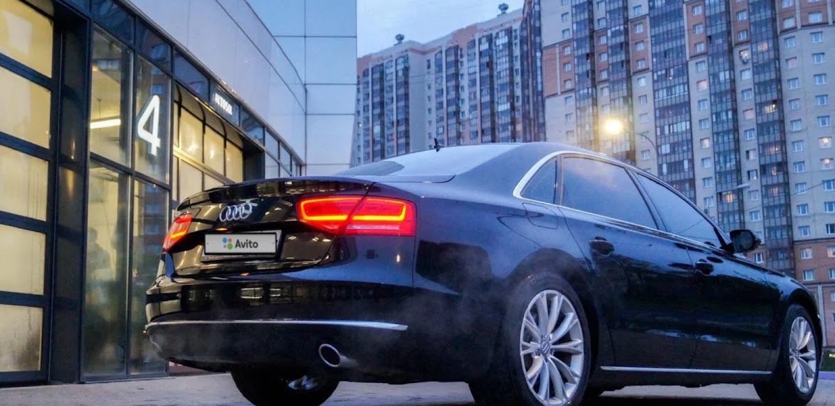 AUDI A8 LONG