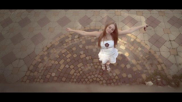 Видео